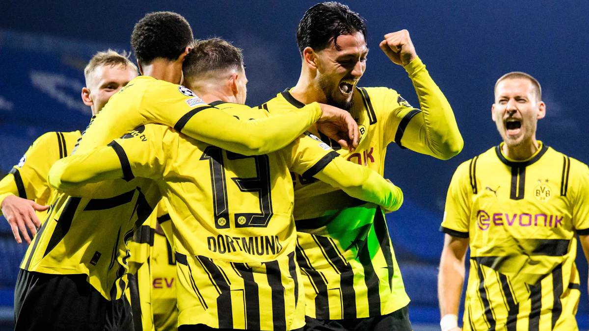 Champions League: Dortmund kann auswärts noch gewinnen – Stuttgart geht unter