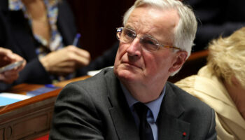 « Chaque jour qui passe, la menace d’une censure RN grandit » : le gouvernement Barnier peut-il passer l’hiver ?