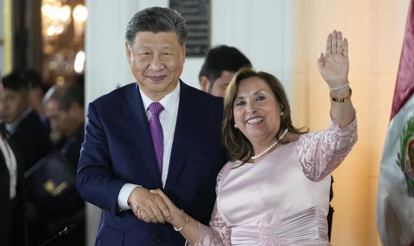 China continúa expandiendo su huella en América Latina: Xi Jinping inaugura un mega puerto en Perú