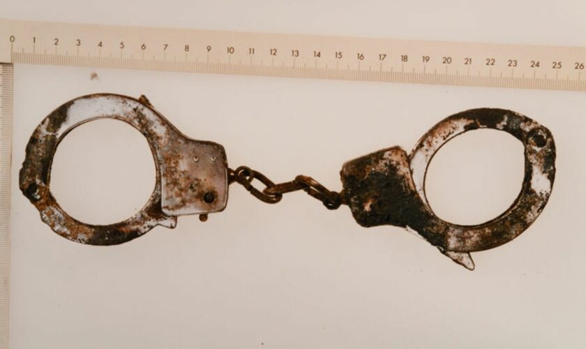 Die unbekannte Tote aus dem niedersächsischen Cold Case war mit Handschellen gefesselt