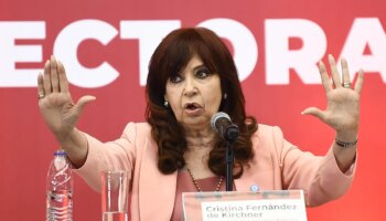 Confirman condena a Cristina Kirchner por defraudar al Estado y la inhabilitan a perpetuidad: "Me tienen miedo"