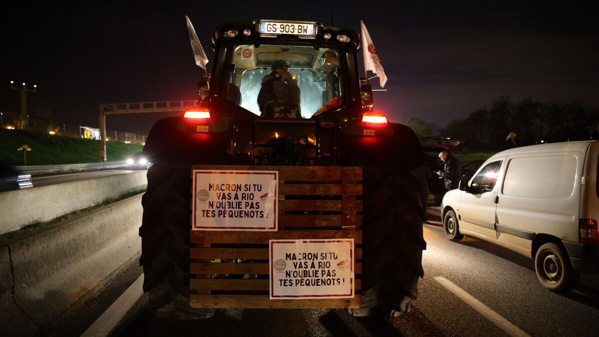 DIRECT. Colère des agriculteurs : barrage sur la N118 à Vélizy, début du blocage du pont de l'Europe à Avignon