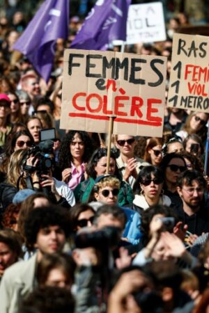 De Marseille à Paris: Des manifestations partout en France contre les violences faites aux femmes