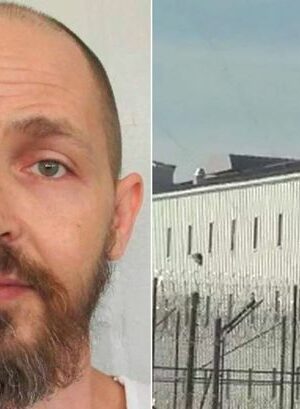 Death row inmate executed by 'torturous' method after desperate last words