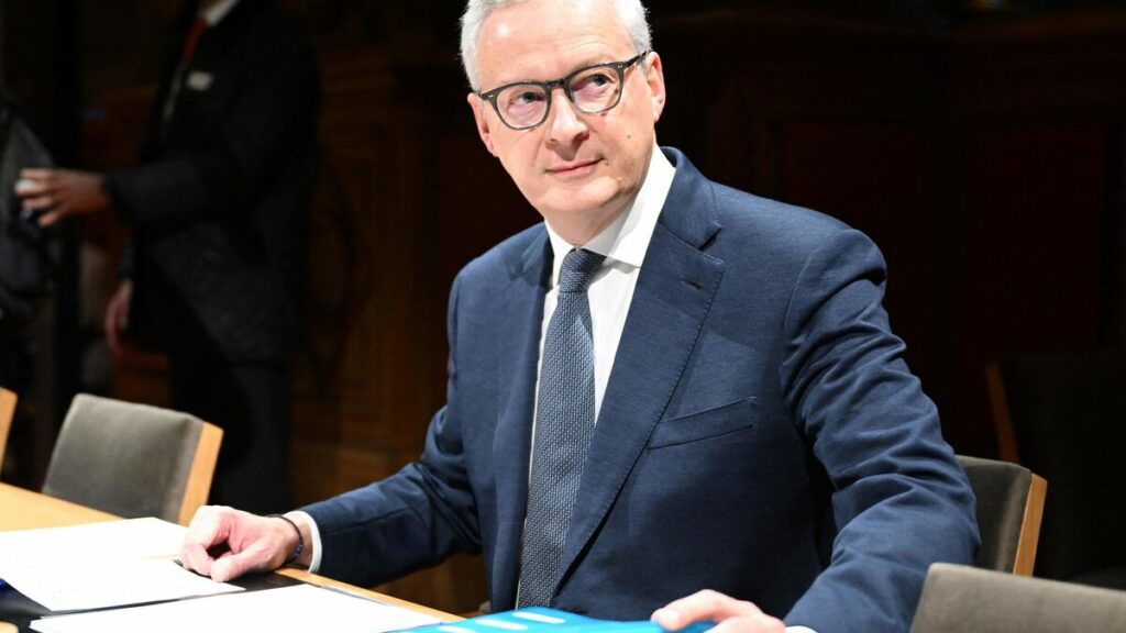 Dérapage des finances publiques : au Sénat, Bruno Le Maire se défend de toute « volonté de tromperie »