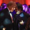 Donald Trump y Javier Milei se elogian mutuamente en una gala de un foro de conservadores en Mar-a-Lago