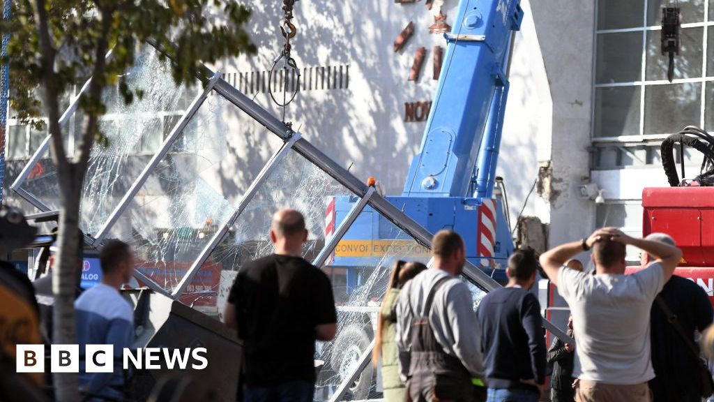 Eight dead in Serbia railway station canopy collapse