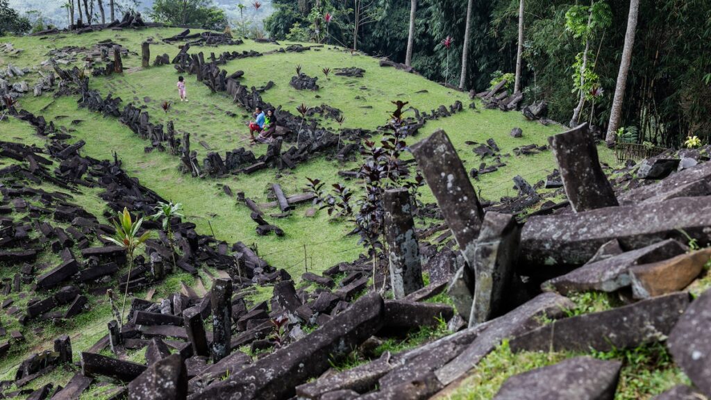 En Indonésie, la pyramide de Gunung Padang n'aurait pas été entièrement construite par l'homme