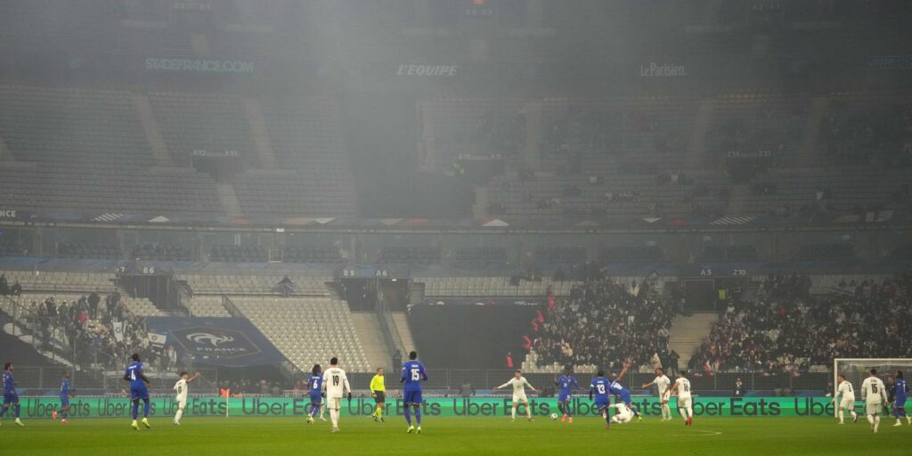 En direct, France-Israël : le match débute dans un Stade de France clairsemé et sous haute surveillance