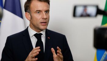 En direct, guerre en Ukraine : Emmanuel Macron dénonce la posture « escalatoire » de la Russie qui a élargi sa doctrine nucléaire