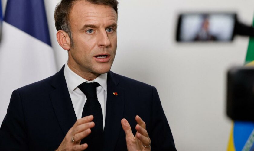 En direct, guerre en Ukraine : Emmanuel Macron dénonce la posture « escalatoire » de la Russie qui a élargi sa doctrine nucléaire