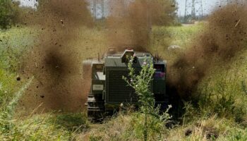 En direct, guerre en Ukraine : Kiev accuse la Russie de mener des « activités génocidaires » avec des mines antipersonnel