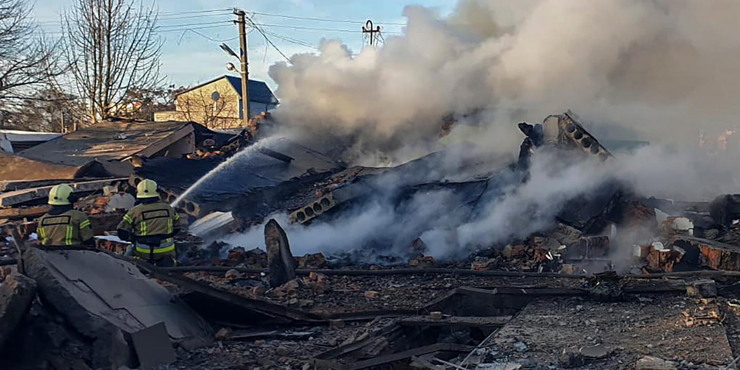 En direct, guerre en Ukraine : la Russie a utilisé environ 120 missiles et 90 drones dans « l’une des plus grandes » attaques aériennes