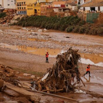 En direct, inondations en Espagne : mille soldats supplémentaires déployés entre vendredi et samedi dans la région de Valence