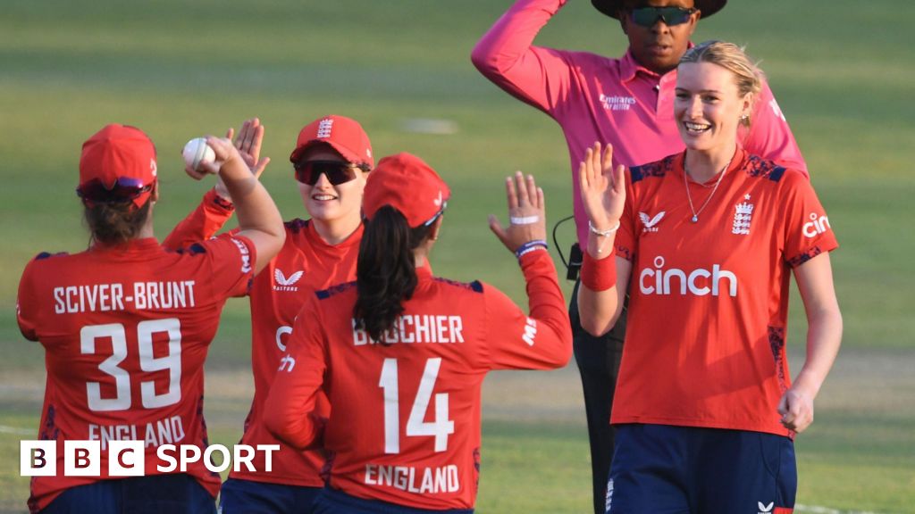 England players celebrate a wicket