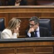 Esperpento y "secuestro" hasta la madrugada en el Congreso para intentar revivir el plan fiscal de Sánchez