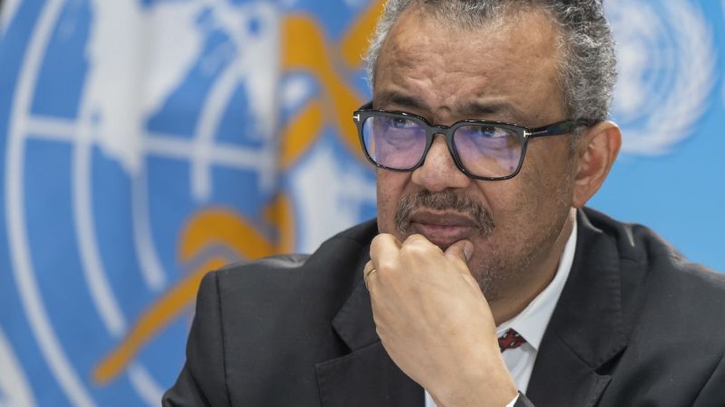 WHO-Chef Tedros sorgt sich um die Lage im Norden Gazas. (Archivbild) Foto: Martial Trezzini/Keystone/dpa