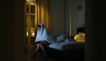 'Eye-rolling' technique to try if you wake up in middle of the night