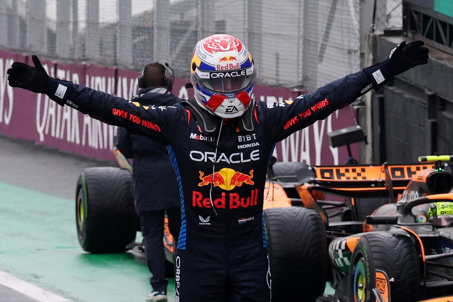 F1 : Max Verstappen remporte le Grand Prix du Brésil à l’issue d’une course chaotique, les deux Alpine sur le podium