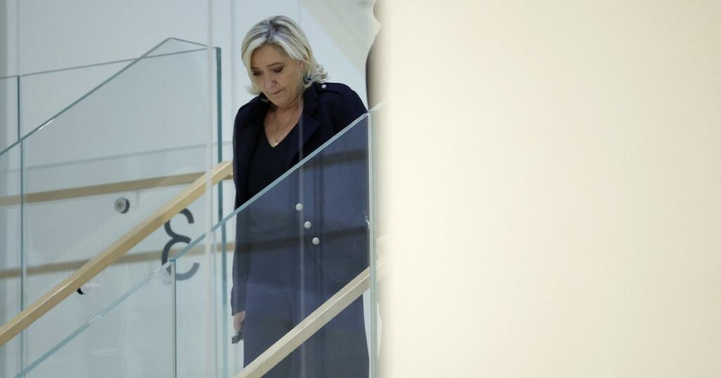 Face à la justice, la stratégie de rupture de Marine Le Pen