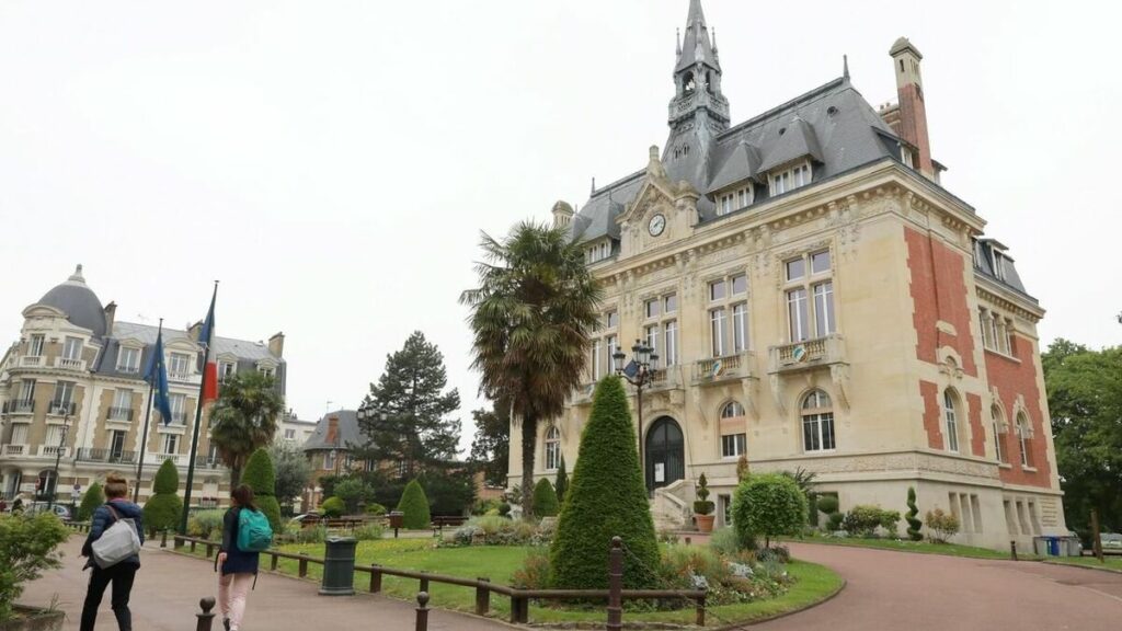 Filature du maire, photos volées, accusations de malversation : ce mystérieux corbeau qui ébranle Le Raincy