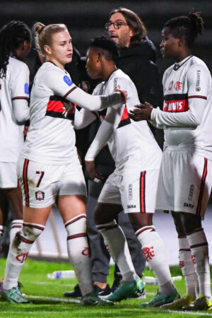 Fleury 91 - Paris FC féminin : le derby francilien d’Arkema Première Ligue reporté à cause de la neige