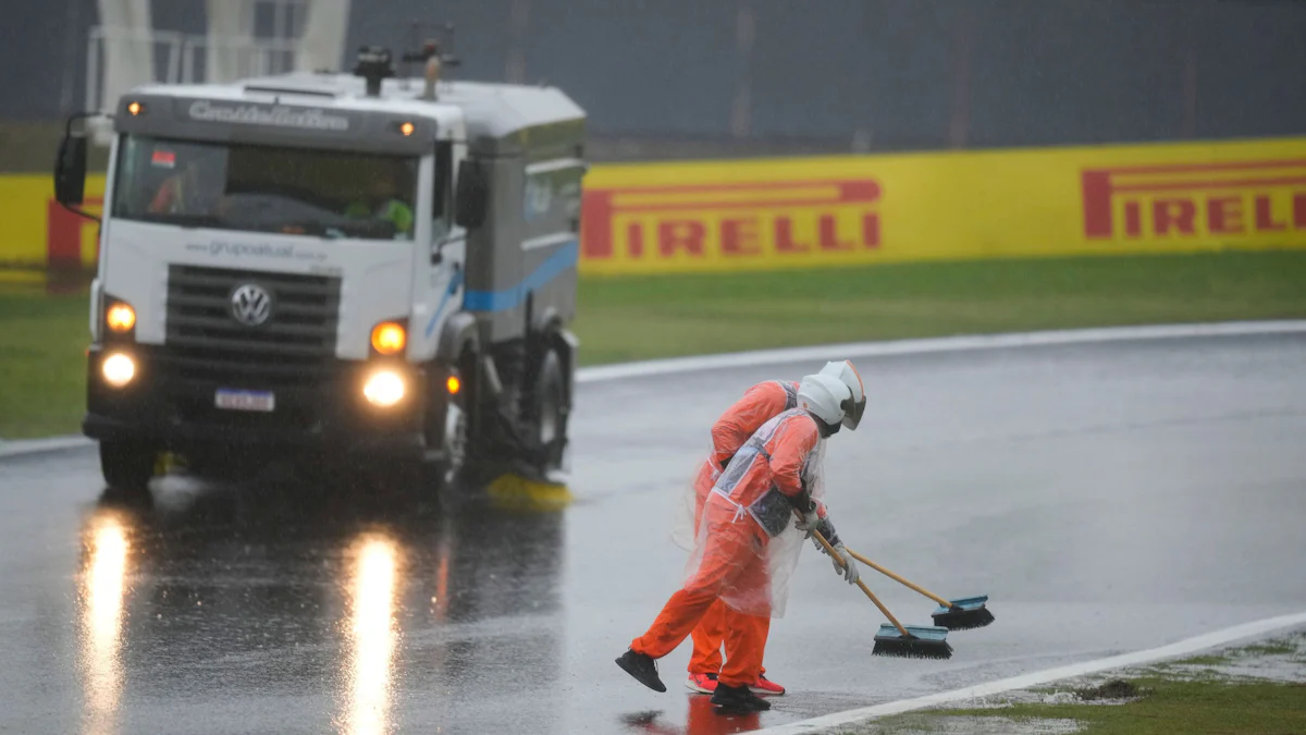 Formel 1: Qualifying fällt ins Wasser