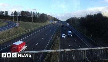 Four arrests after M62 crash during police pursuit