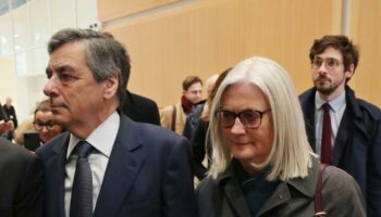 François Fillon a proposé de verser 700 000 euros à l’Assemblée dans l’affaire des emplois fictifs de son épouse