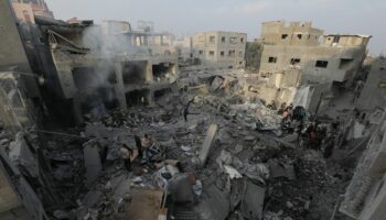 Fresh Israeli airstrikes on Gaza and Lebanon lead to rising death tolls