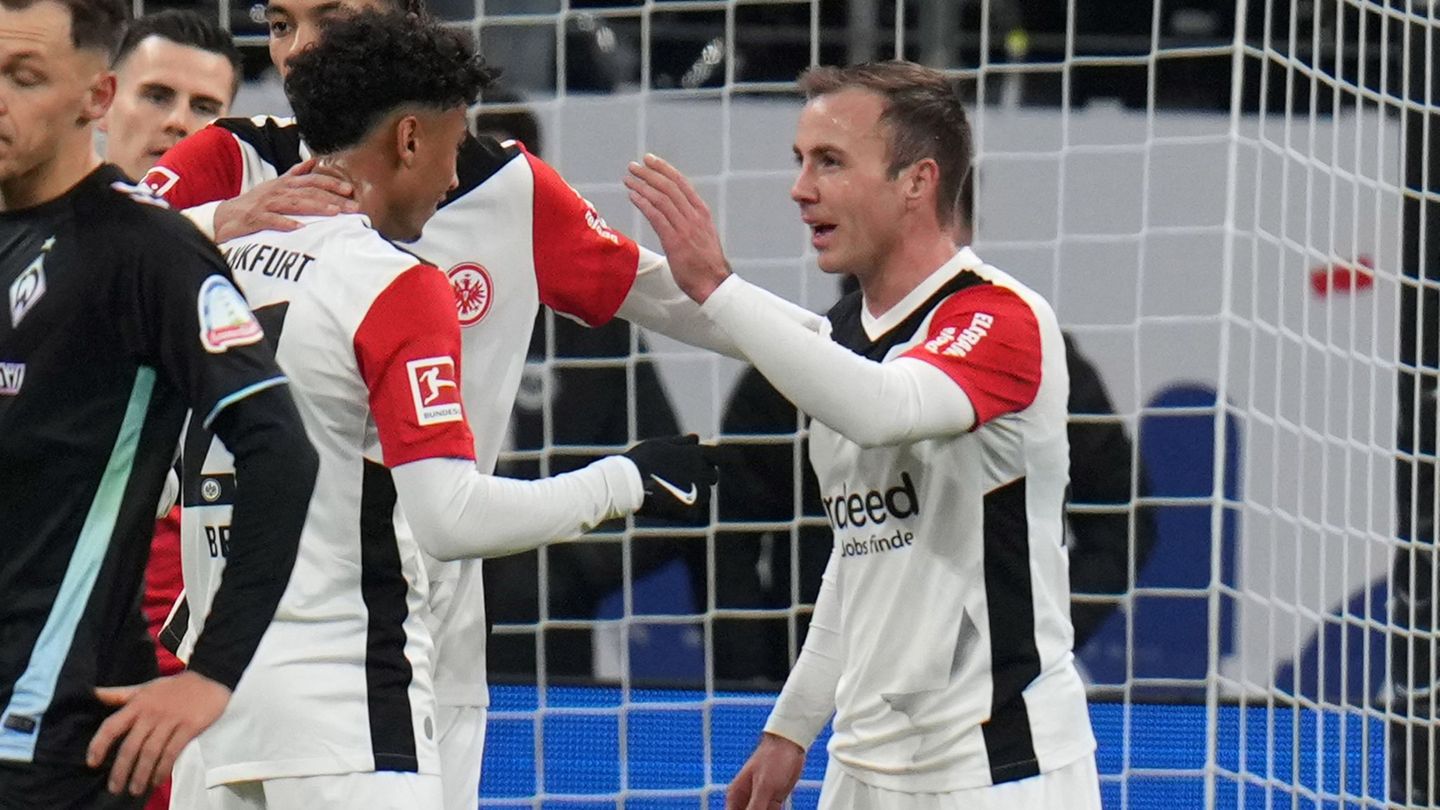 Eintracht Frankfurts Mario Götze ließ den Worten von Trainer Dino Toppmöller beim 1:0 gegen Werder Bremen ein Tor folgen. Foto: