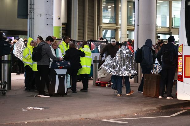 Gatwick airport flight delays after bomb squad called in - full list