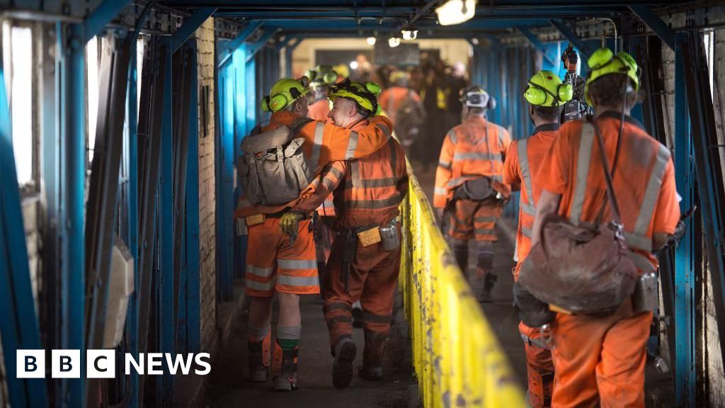 Government to review second miners' pension scheme