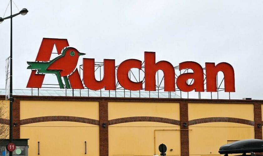 Grande distribution: Auchan s'apprête à annoncer mardi un projet de plan social d'ampleur