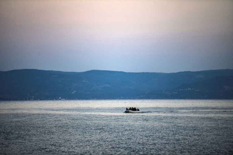 Grèce: Huit morts dont 6 mineurs dans le naufrage d'une embarcation de migrants