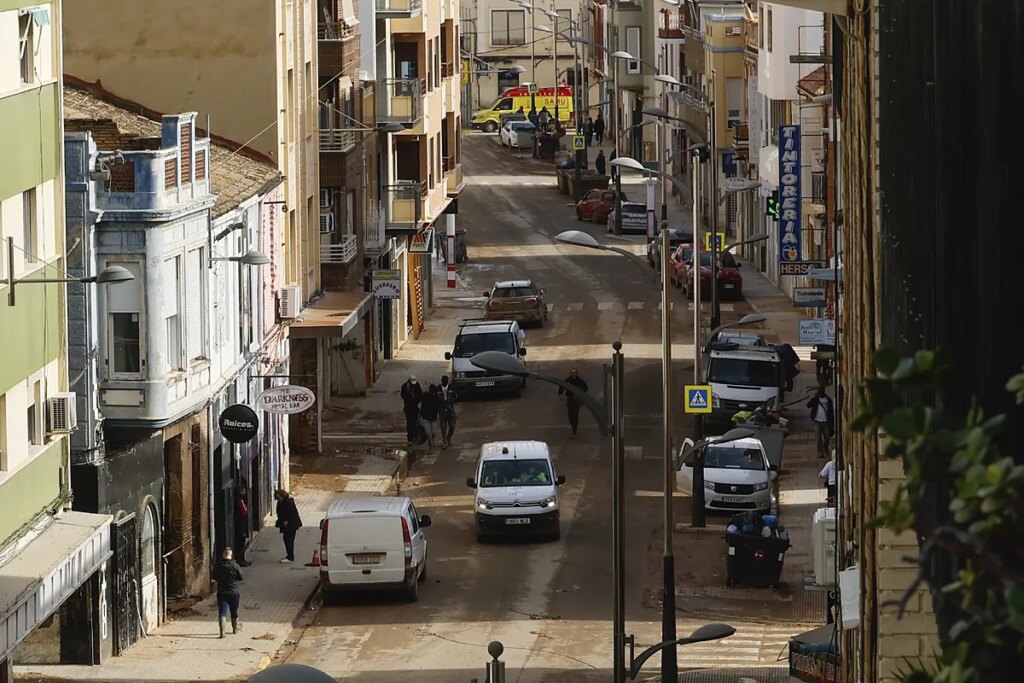 Hallan un cuerpo en un descampado de Sedaví dentro de los trabajos de búsqueda de desaparecidos por la DANA