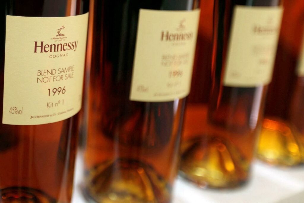 Hennessy suspend son projet de mise en bouteille du cognac en Chine