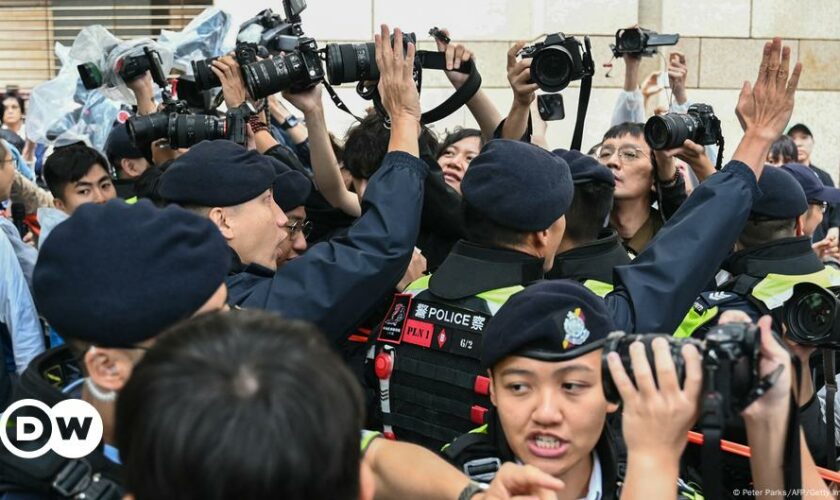 Hong Kong: 45 activists jailed in national security case