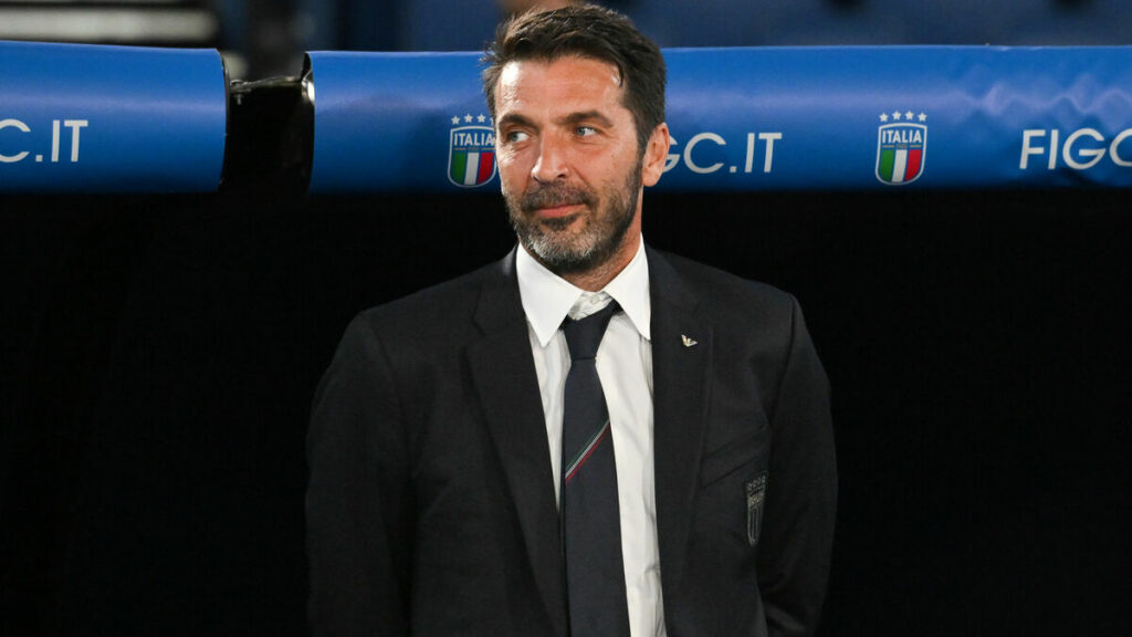 « Il aurait dû remporter cinq Ballon d’Or » : quand Gianluigi Buffon encense Neymar, son ex-coéquipier au PSG