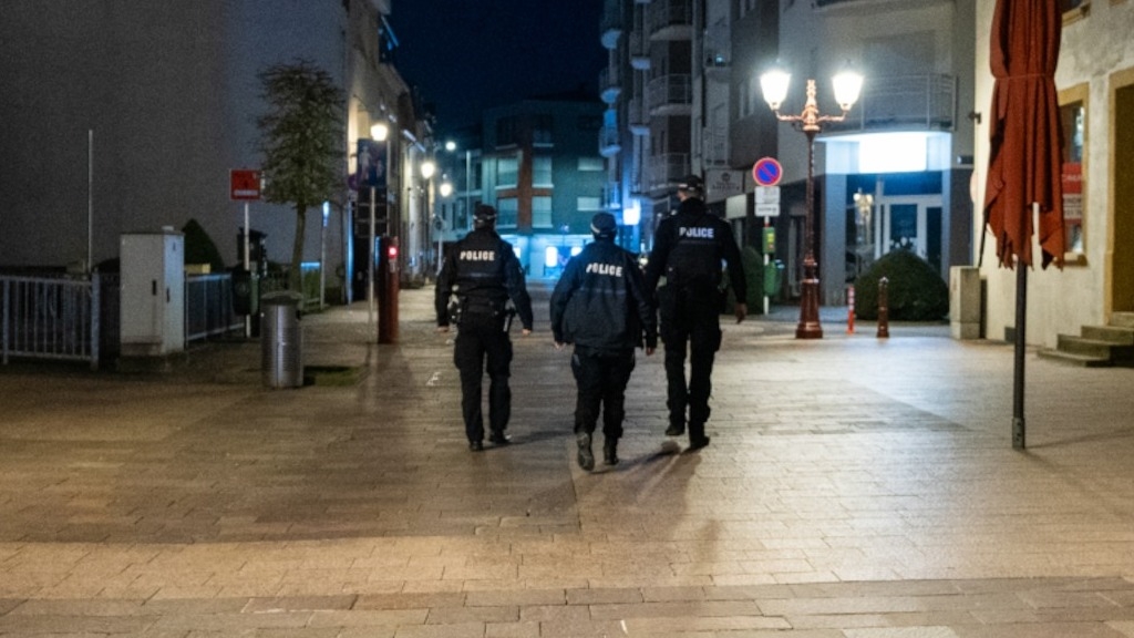 Interventions de la police: Elle se fait arracher son téléphone portable en pleine rue