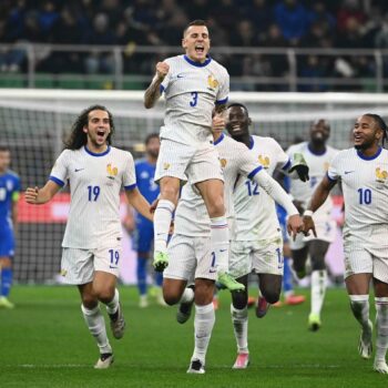 Italie-France : emmenés par Lucas Digne et Adrien Rabiot, les Bleus s’imposent et terminent l’année sur une note positive