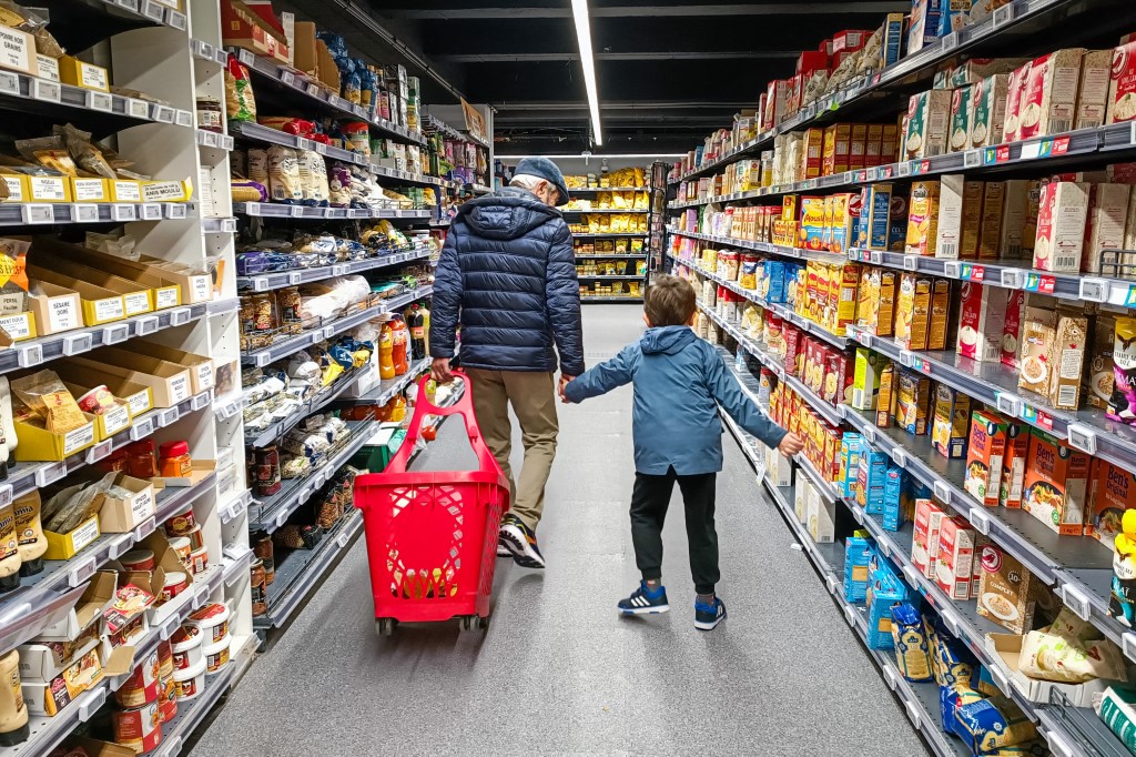 "J'ai du mal à réaliser, on y tenait à ce magasin": À Auchan Woippy, la fermeture est tombée comme un coup de massue