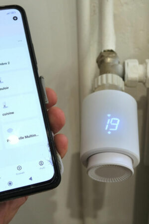 « Je me suis bêtement fait avoir » : les thermostats connectés, bientôt obligatoires, objet d’une vaste arnaque