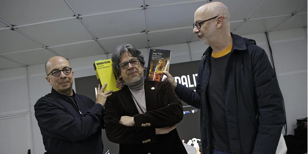 Jorge Volpi y Rodrigo Fresán, protagonistas de una Feria del Libro de Sevilla que ha recuperado la normalidad