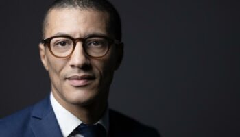 Karim Bouamrane (PS) : «En cas de censure, il faut nommer un gouvernement technique»