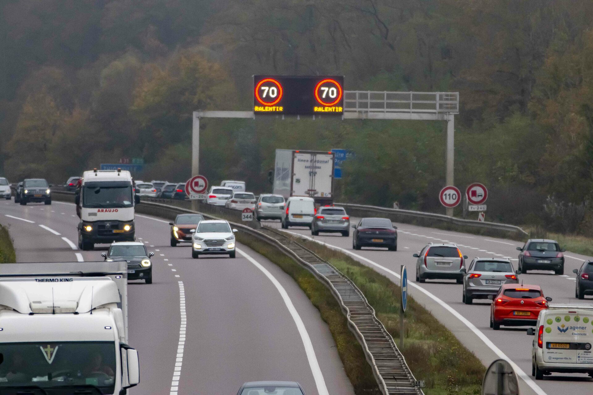 L'A31 coupée entre Luxembourg et Metz: Pourquoi tous ces chantiers de nuit sur l'autoroute ?