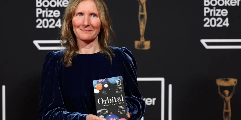 La escritora inglesa Samantha Harvey gana por unanimidad el Premio Booker