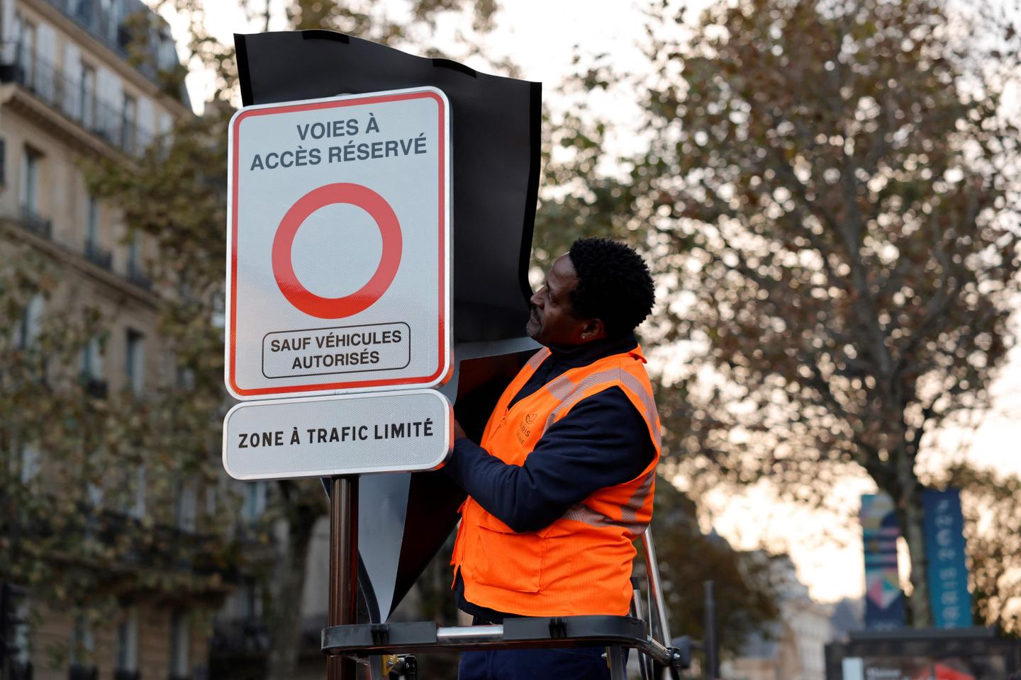 Le centre de Paris interdit à la circulation de transit