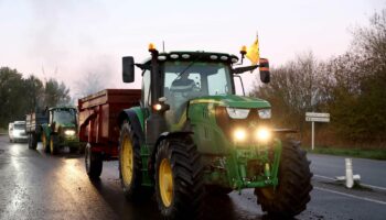 Les agriculteurs en colère entament une deuxième semaine de mobilisation