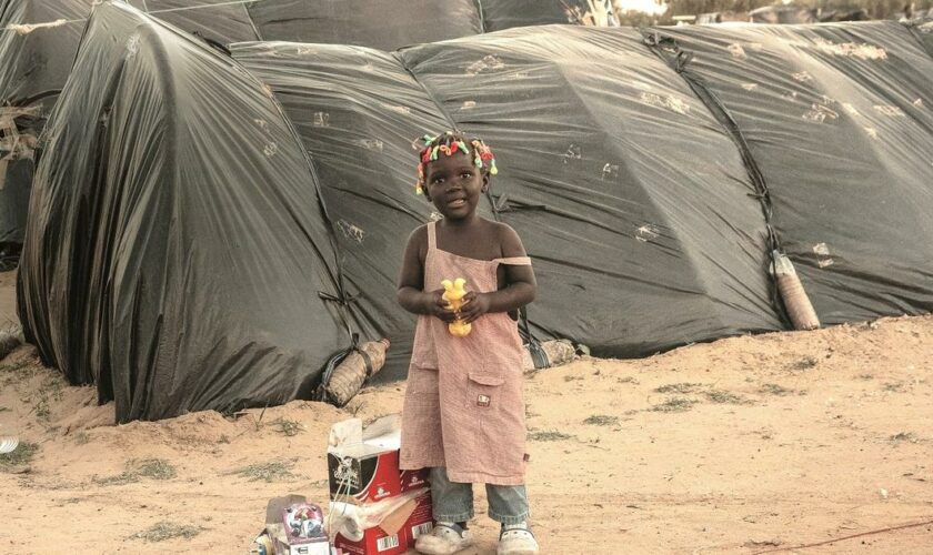 Les camps de la honte: notre reportage à Sfax, auprès des migrants africains bloqués en Tunisie